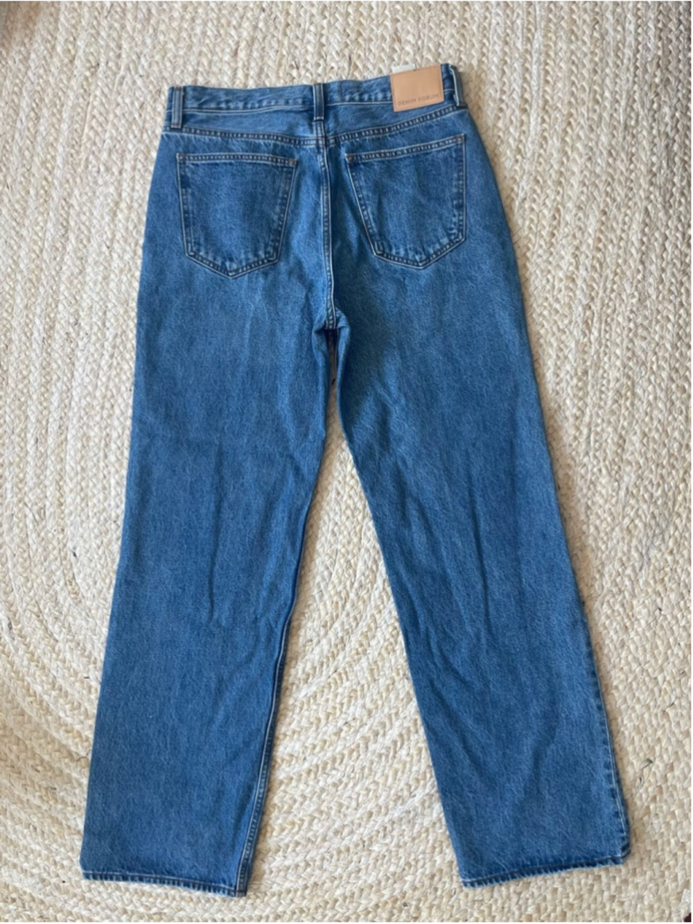 Aritzia Denim Forum The ’90s Iggy Lo-Rise Baggy Jeans | Size 28 Medium Wash - Picture 3 of 8